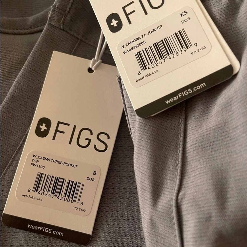 Figs scrubs set